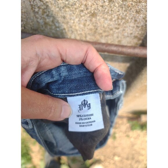 D9 Cuffed Rhinestone Denim blue jean shorts Size 28 - Picture 2 of 7